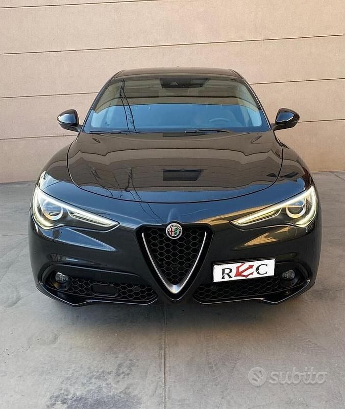Usata Alfa Romeo Stelvio 179 CV (131 kW) 2018 Nero SUV