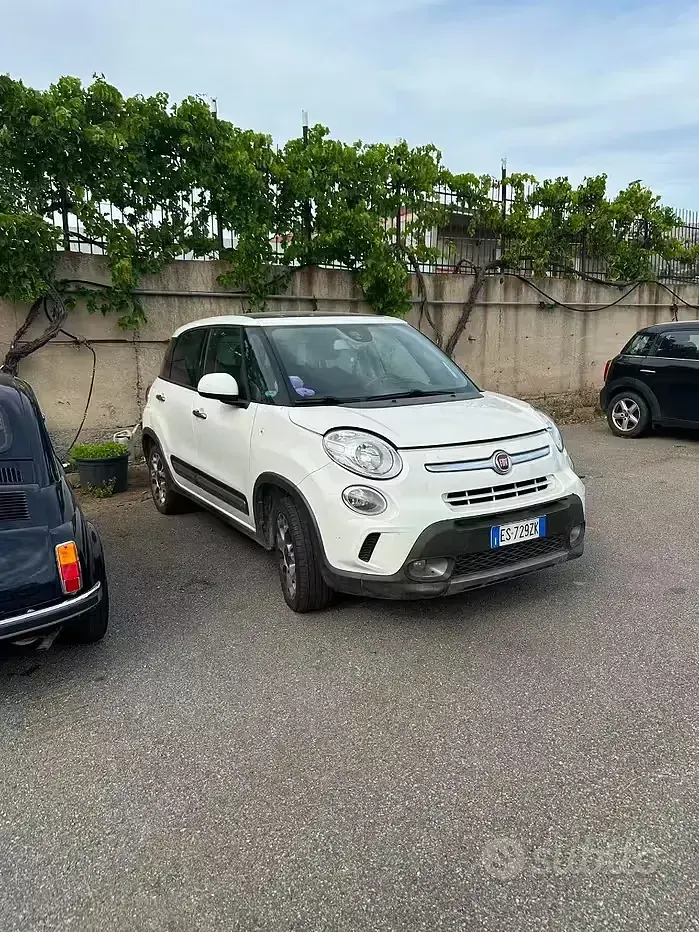 Usata Fiat 500L Trekking 85 CV (62 kW) 2014 Bianco Monovolume