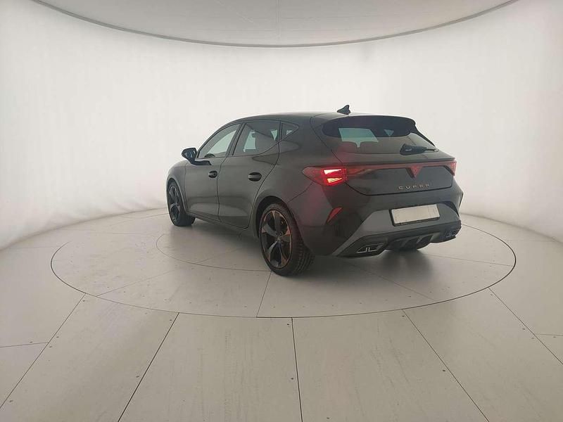 Usata Cupra Leon 150 CV (110 kW) 2025 Nero midnight Berlina