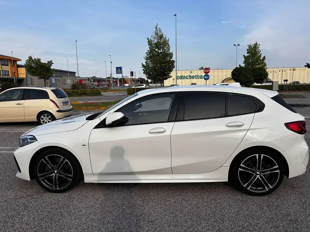 Usata BMW 118 M Sport 136 CV (100 kW) 2023 Bianco Berlina