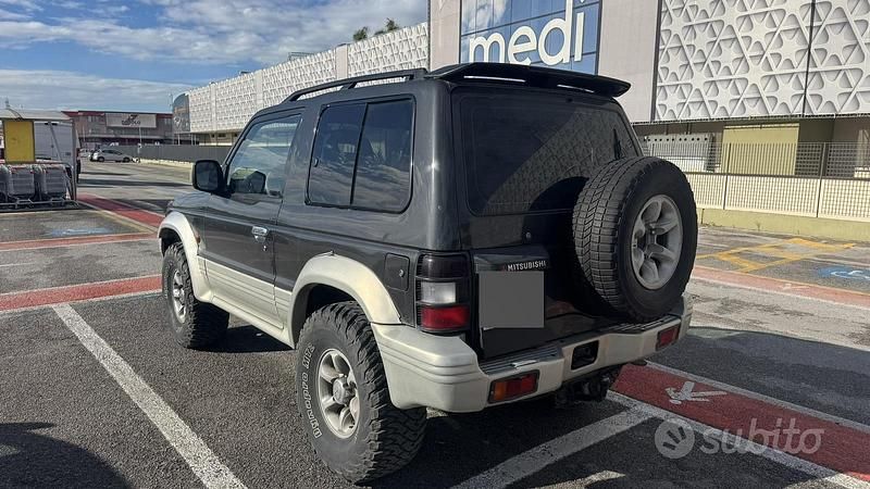 Usata Mitsubishi Pajero 1995 Grigio SUV