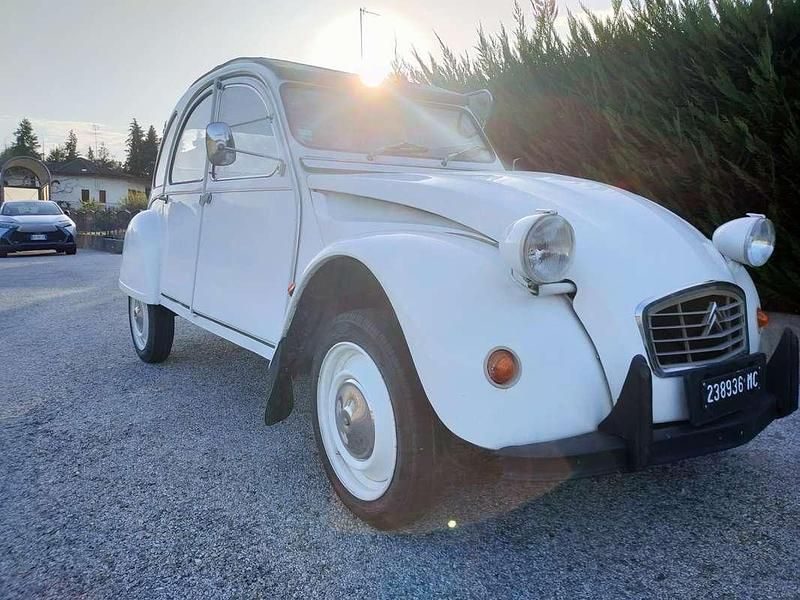 Bianco Usata 1982 Citroën 2CV Tre volumi | 6900 € - Immagine 1/4