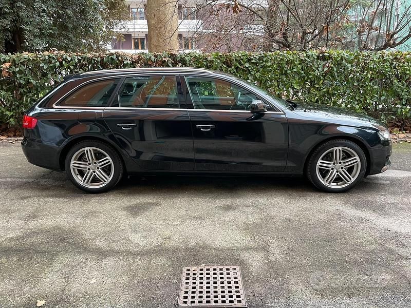 Usata Audi A4 Advanced 143 CV (105 kW) 2010 Nero Station wagon