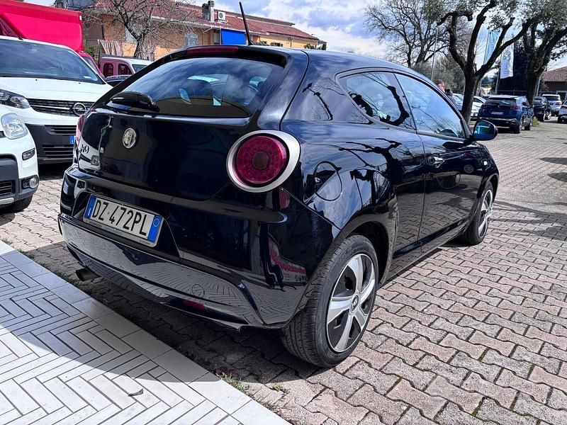 Usata Alfa Romeo MiTo Distinctive 90 CV (66 kW) 2009 Nero Utilitaria