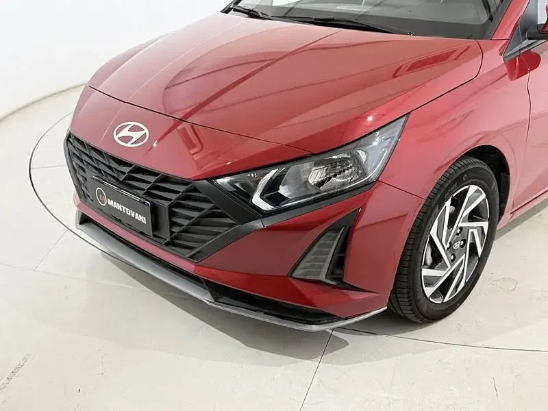 Usata Hyundai i20 79 CV (58 kW) 2025 Rosso Utilitaria