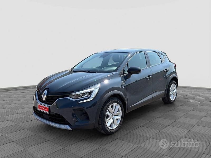 Usata Renault Captur Equilibre 101 CV (74 kW) 2023 Blu SUV