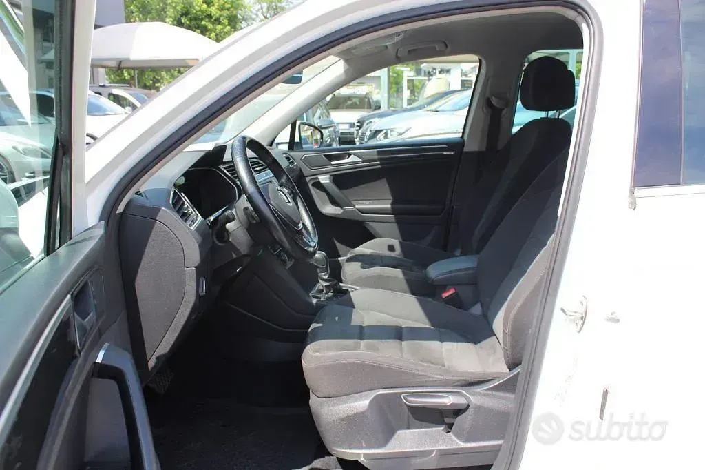 Usado VW Tiguan Executive 150 HP (110 kW) 2017 Branco SUV