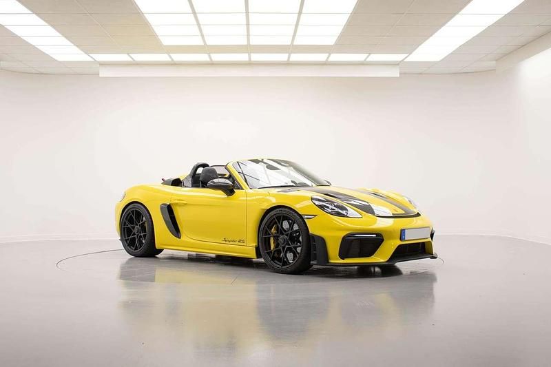 Usata Porsche 718 Spyder 500 CV (367 kW) 2024 Giallo racing Cabrio