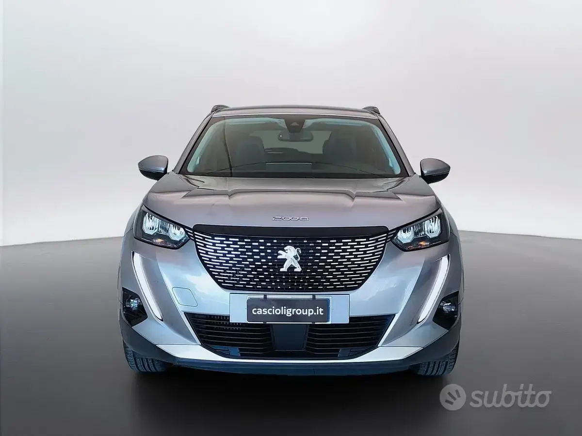 Usata Peugeot 2008 Allure 102 CV (75 kW) 2020 Grigio SUV