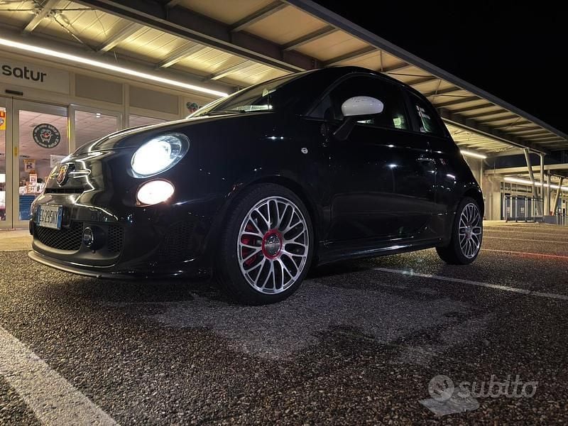 Usata Abarth 500 Custom 135 CV (99 kW) 2013 Nero Utilitaria