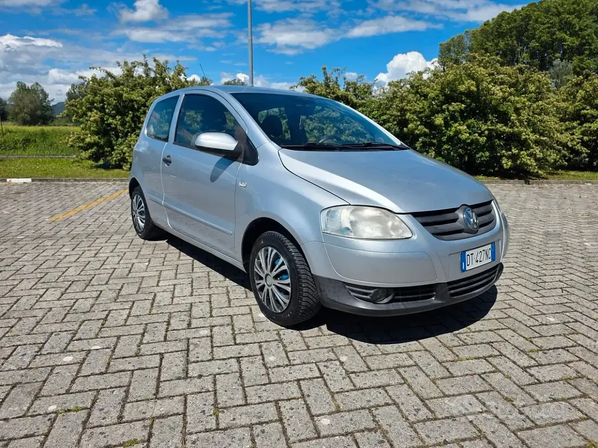 Usata VW Fox Sport 54 CV (39 kW) 2009 Grigio Utilitaria