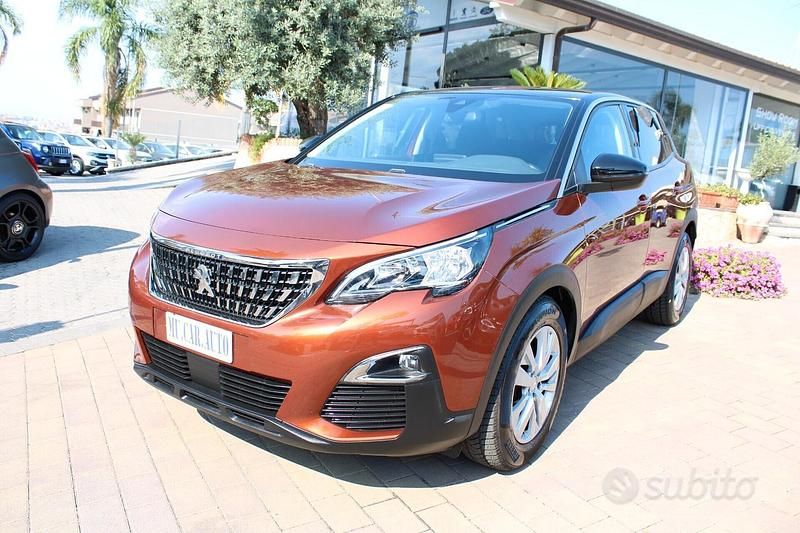 Usata Peugeot 3008 Allure 131 CV (96 kW) 2019 Arancione SUV