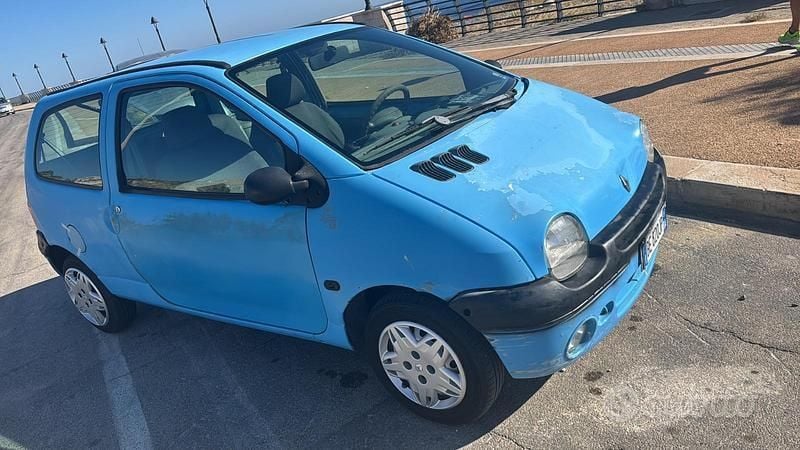 Usata Renault Twingo 58 CV (42 kW) 1999 Blu Utilitaria