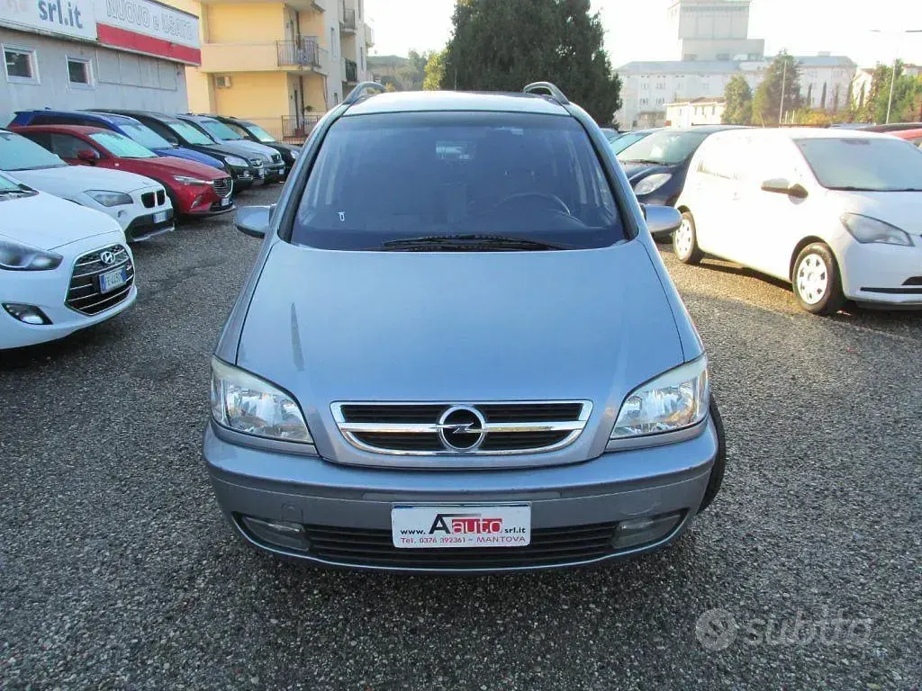 Usata Opel Zafira Eco 97 CV (71 kW) 2005 Grigio Monovolume