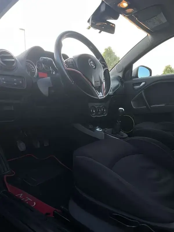 Usata Alfa Romeo MiTo Turismo 120 CV (88 kW) 2015 Utilitaria