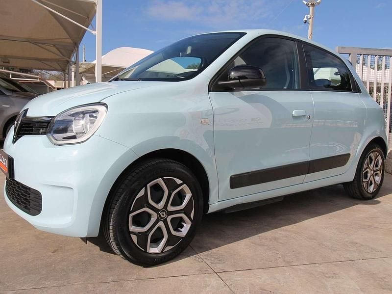 Usata Renault Twingo Equilibre 30 kW (42 CV) 2023 Azzurro nuvola Utilitaria