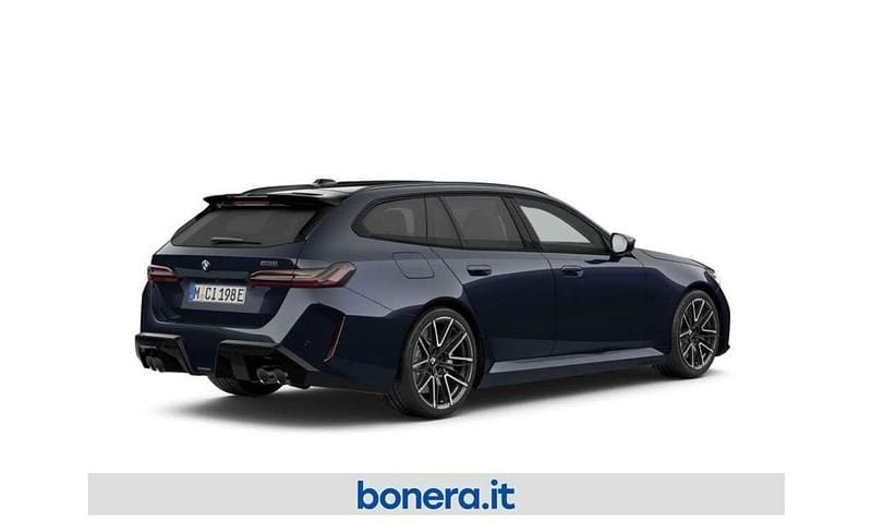 Nuova BMW M5 727 CV (534 kW) 2026 Carbon black metallizzato Station wagon