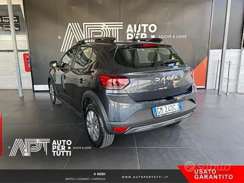 Usata Dacia Sandero Expression 91 CV (66 kW) 2023 Grigio Berlina