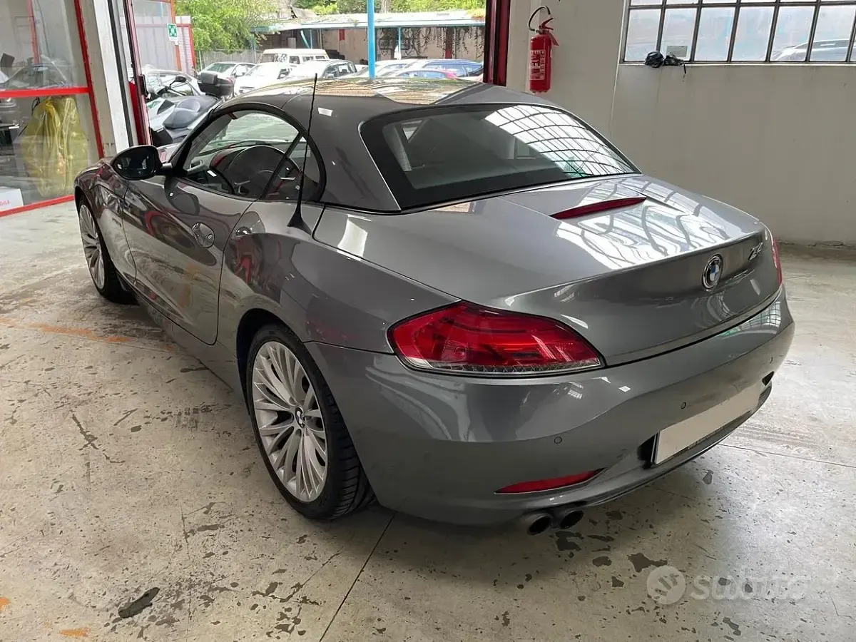 Usata BMW Z4 258 CV (189 kW) 2011 Grigio Cabrio
