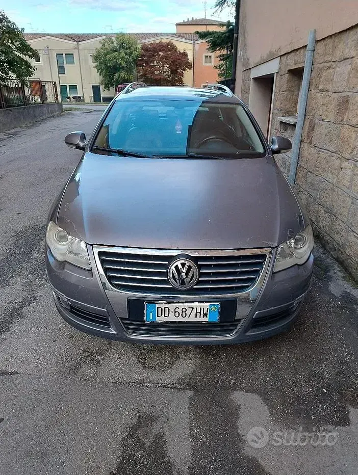 Usata VW Passat 140 CV (102 kW) 2006 Grigio Station wagon