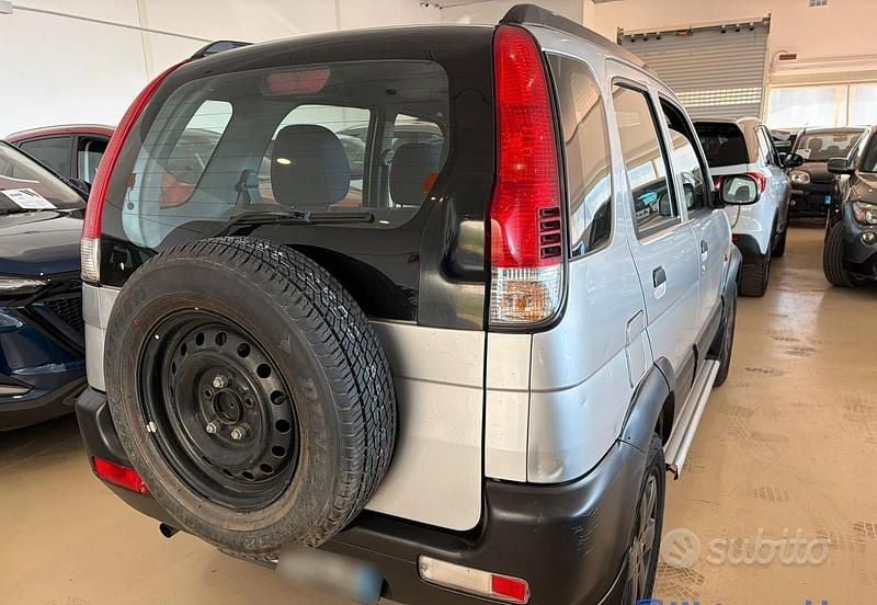 Usata Daihatsu Terios 86 CV (63 kW) 2005 Grigio SUV