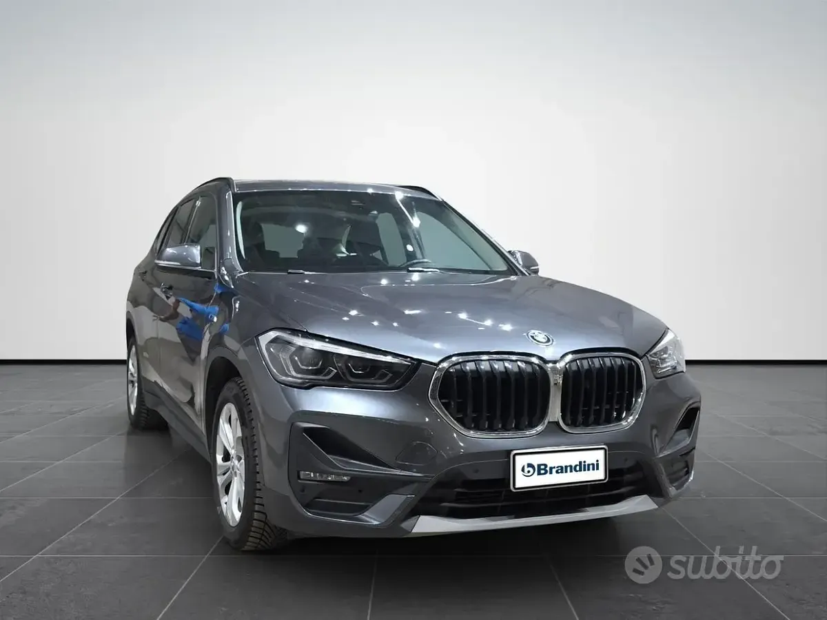 Usata BMW X1 Advantage 125 CV (91 kW) 2022 Mineral gray met. SUV