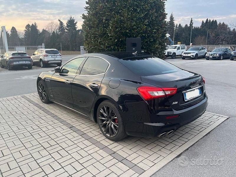 Usata Maserati Ghibli GranLusso 430 CV (316 kW) 2020 Nero Berlina