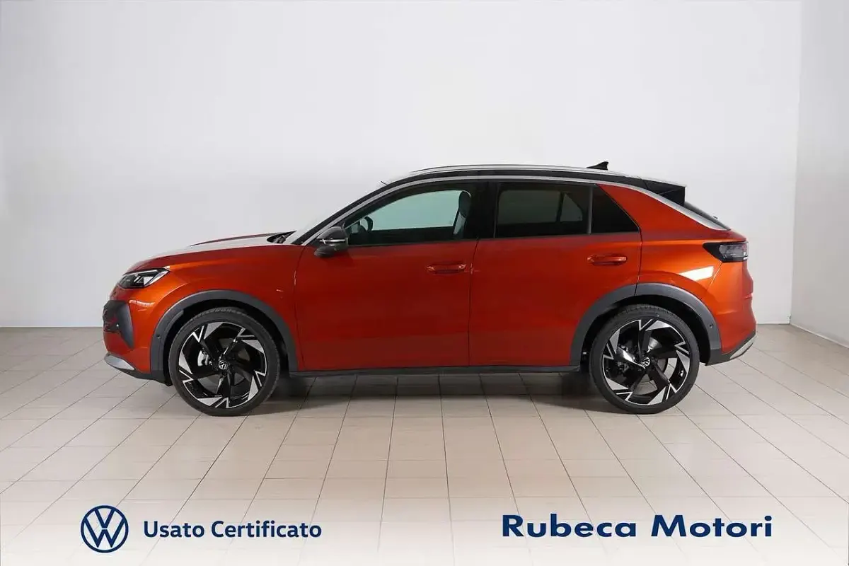 Nuova VW T-Roc Style 116 CV (85 kW) 2026 Rosso SUV
