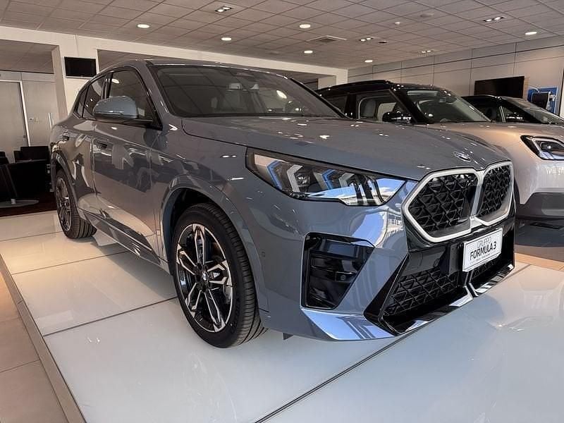 Nuova BMW X2 M Sport 150 CV (110 kW) 2025 Blu SUV