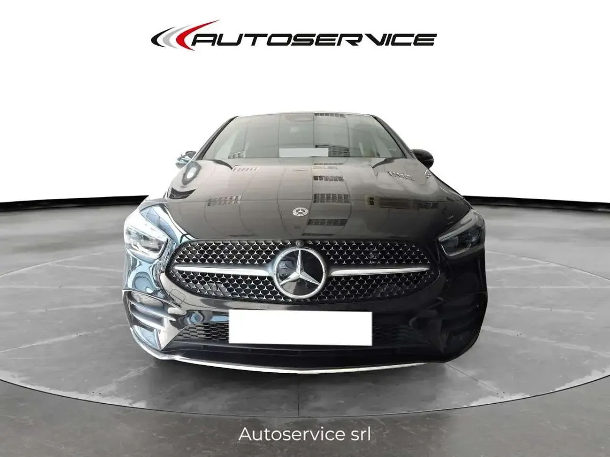 Nuova Mercedes B180 AMG line 116 CV (85 kW) 2026 Nero Utilitaria