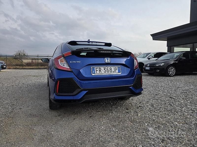 Usata Honda Civic 129 CV (94 kW) 2018 Blu Berlina
