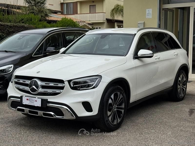 Usata Mercedes GLC200 Executive 163 CV (119 kW) 2021 Bianco SUV