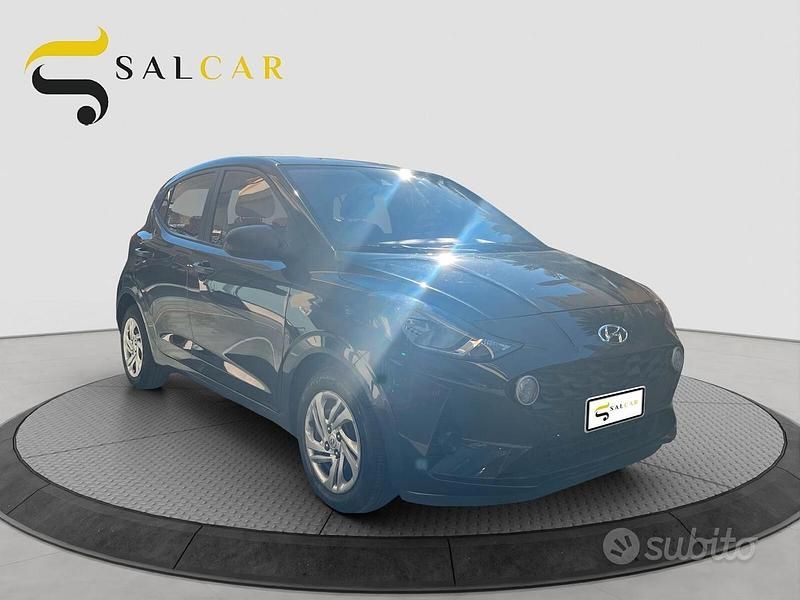 Usata Hyundai i10 Advanced 67 CV (49 kW) 2022 Grigio Utilitaria