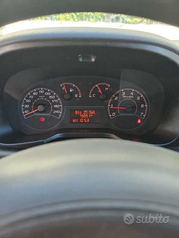 Usata Fiat Fiorino 75 CV (55 kW) 2016 Monovolume