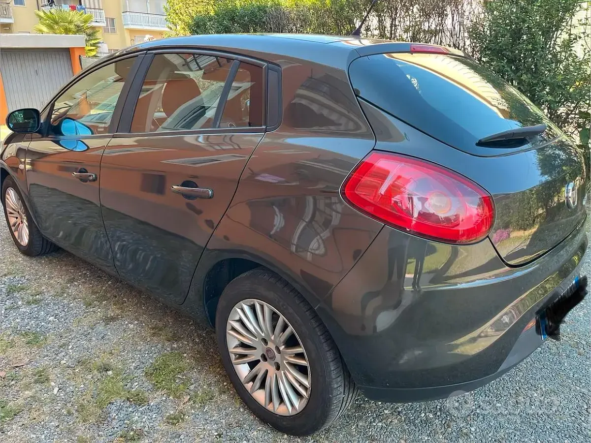 Usata Fiat Bravo Dynamic 120 CV (88 kW) 2008 Grigio Utilitaria