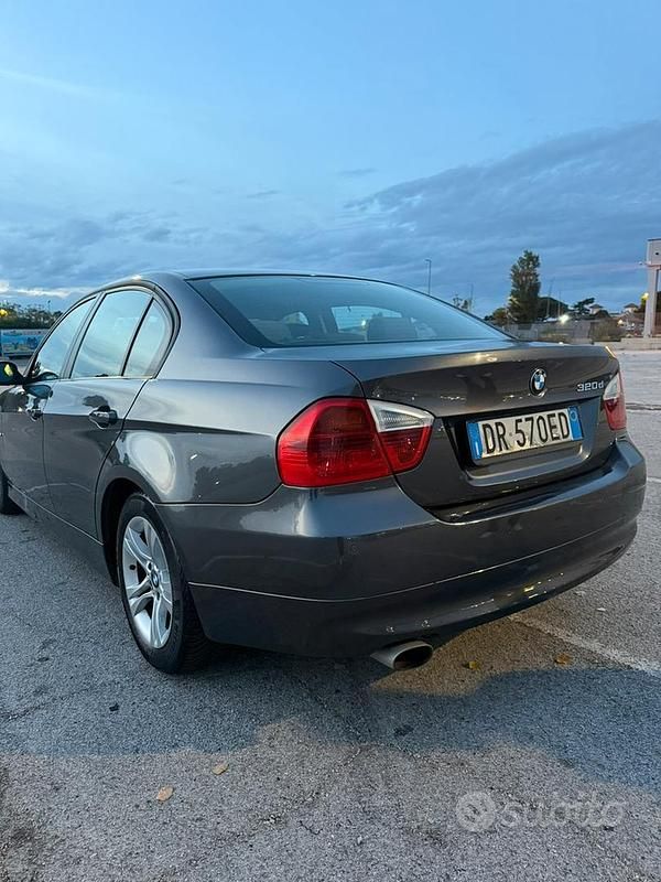 Usata BMW 320 Comfort Edition 177 CV (130 kW) 2008 Berlina