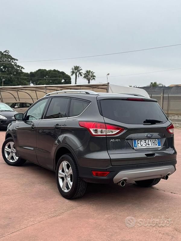 Usata Ford Kuga 2016 Grigio SUV