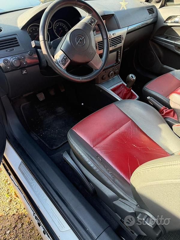 Usata Opel Astra GTC Sport 90 CV (66 kW) 2006 Bianco