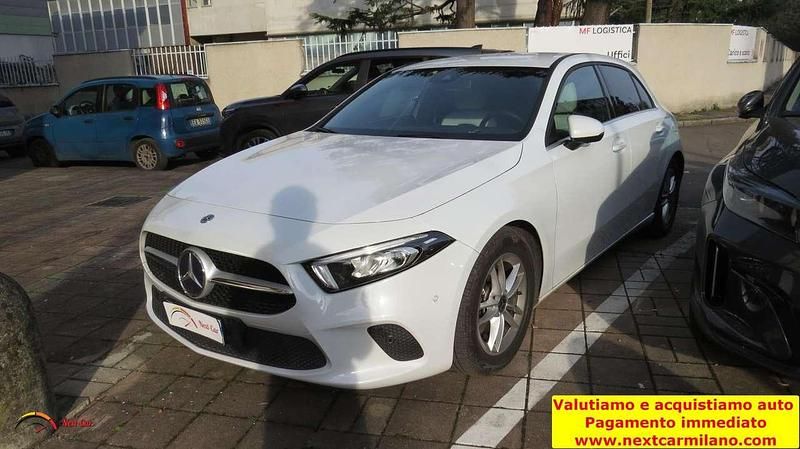 Usata Mercedes A180 Business 116 CV (85 kW) 2020 Bianco Berlina