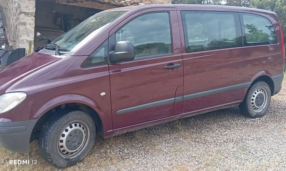 Usata Mercedes Vito 109 CV (80 kW) 2004 Rosso Furgone