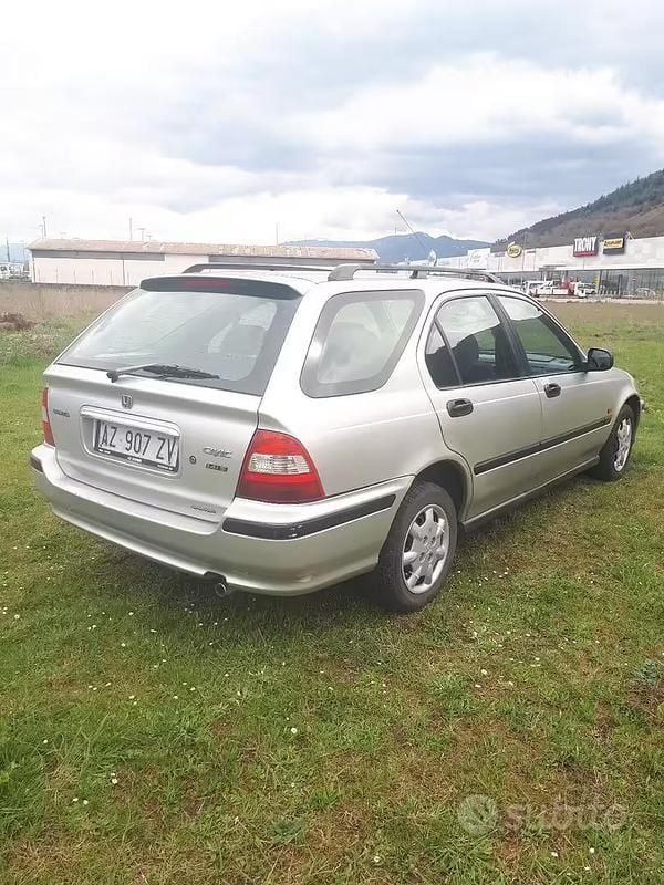 Usata Honda Civic 90 CV (66 kW) 1998 Grigio Station wagon