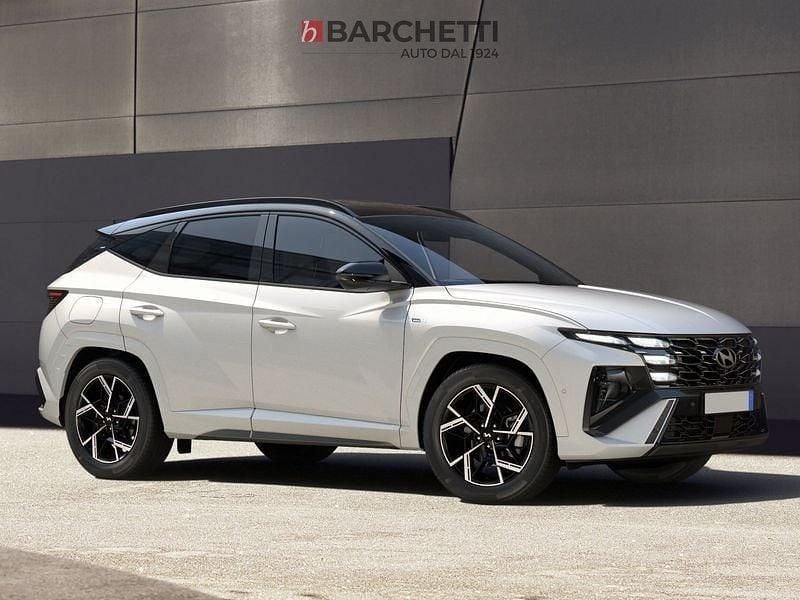 Argento Nuova 2025 Hyundai Tucson SUV | 27.900 € (Buon prezzo) - Immagine 1/4