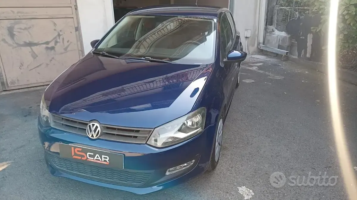 Usata VW Polo Trendline 90 CV (66 kW) 2010 Blu Utilitaria