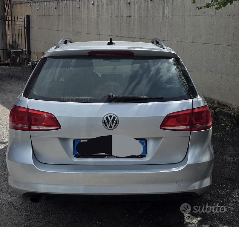 Usata VW Passat 120 CV (88 kW) 2014 Grigio Station wagon