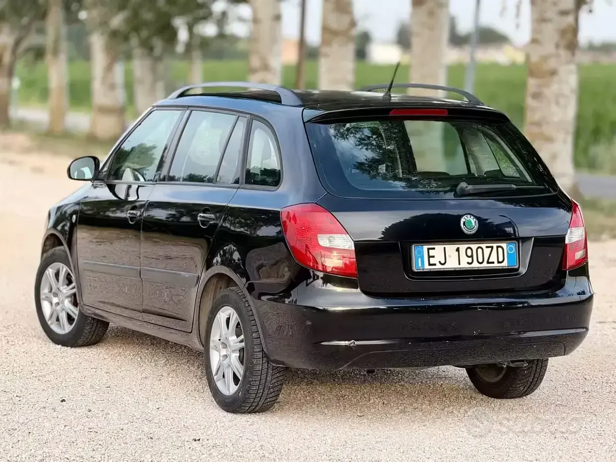 Usata Skoda Fabia Style 69 CV (50 kW) 2012 Nero Station wagon