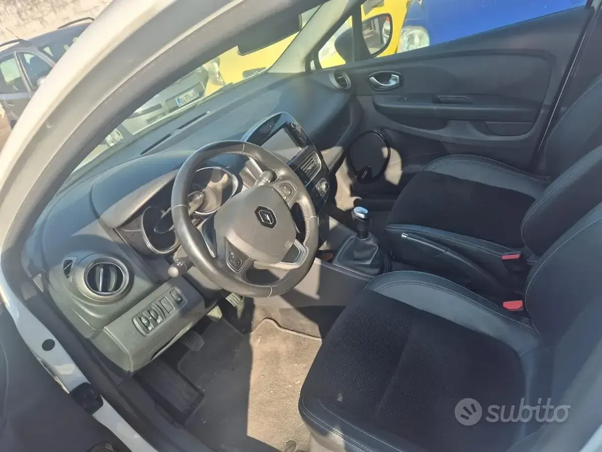 Usata Renault Clio IV 90 CV (66 kW) 2017 Berlina