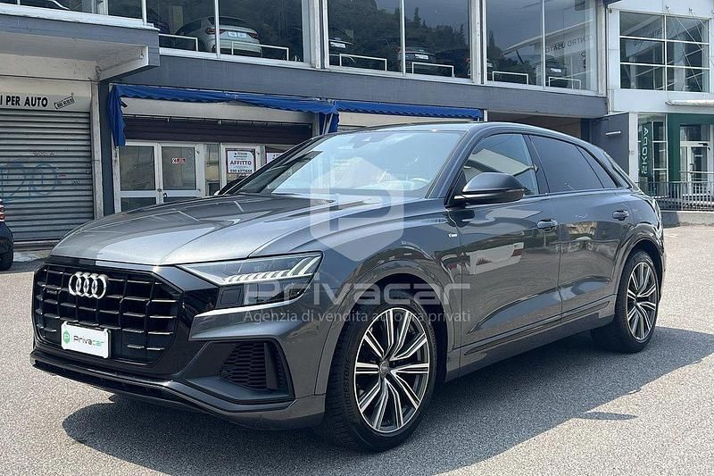 Grigio Usata 2020 Audi Q8 Sport SUV | 43.990 € (Ottimo prezzo) - Immagine 1/4