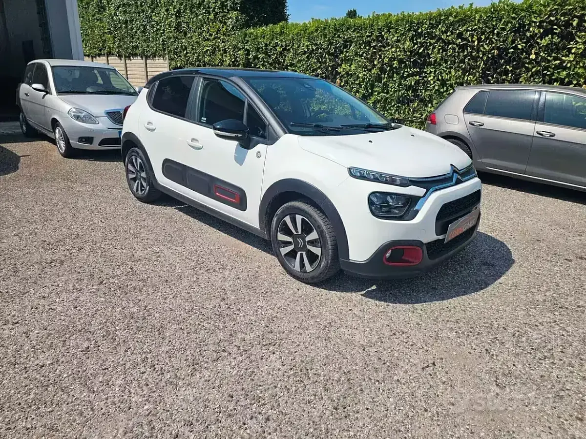 Usata Citroën C3 Shine 102 CV (75 kW) 2022 Bianco Utilitaria