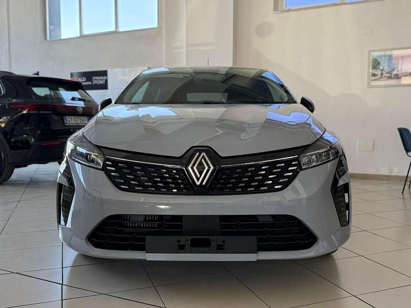 Usata Renault Clio V Evolution 101 CV (74 kW) 2024 Bianco ghiaccio Berlina