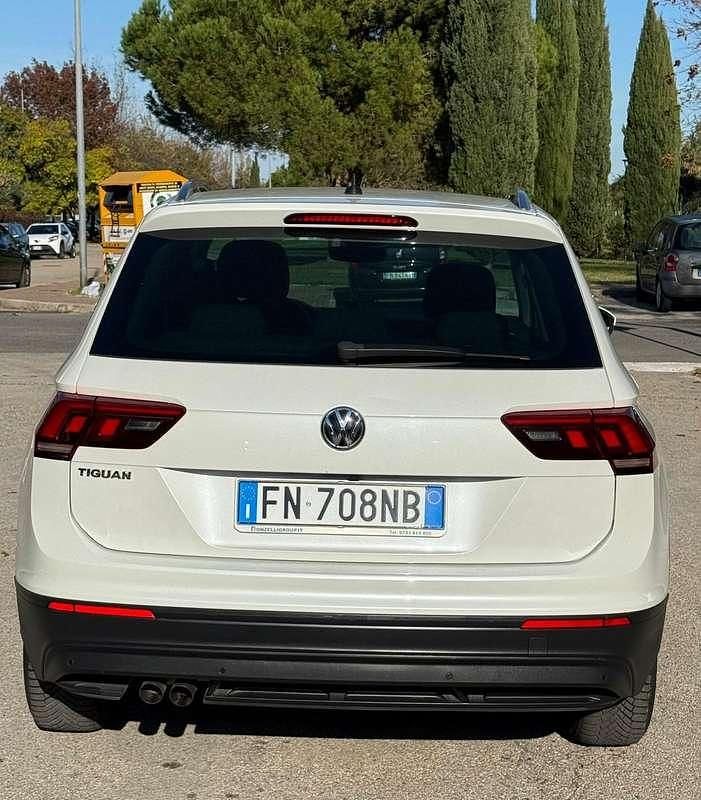 Usata VW Tiguan Business 116 CV (85 kW) 2018 Bianco SUV